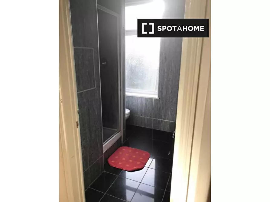 Immagine 9 di Camera condivisa in affitto  in Chatsworth Rd a Brent