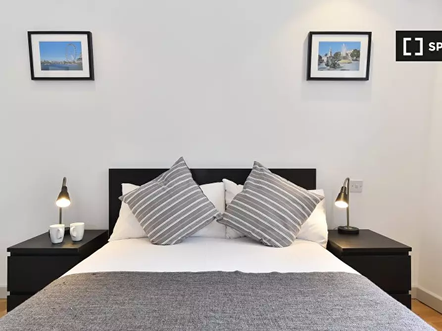 Immagine 13 di Appartamento in affitto  in Kentish Town Rd a Camden Town