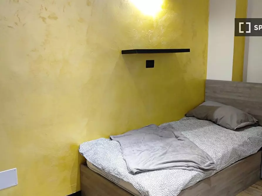 Immagine 3 di Camera condivisa in affitto  in Via Sesia a Torino