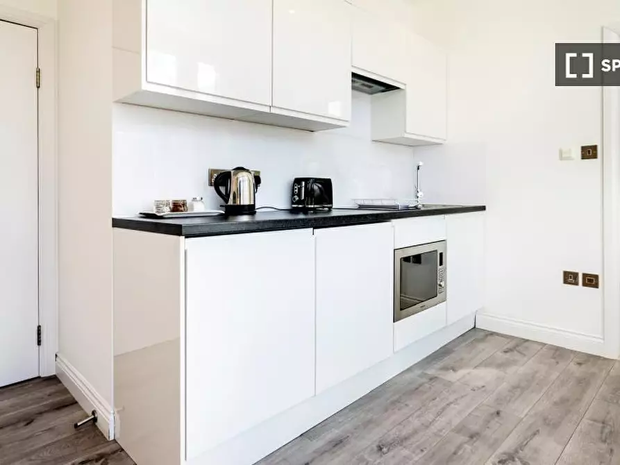 Immagine 14 di Ufficio in affitto  in a Southfield Rd a Hounslow