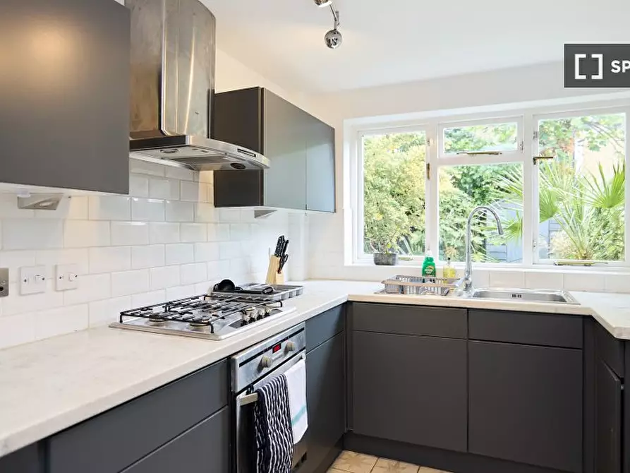 Immagine 16 di Appartamento in affitto  in Huxley Street a Kensington
