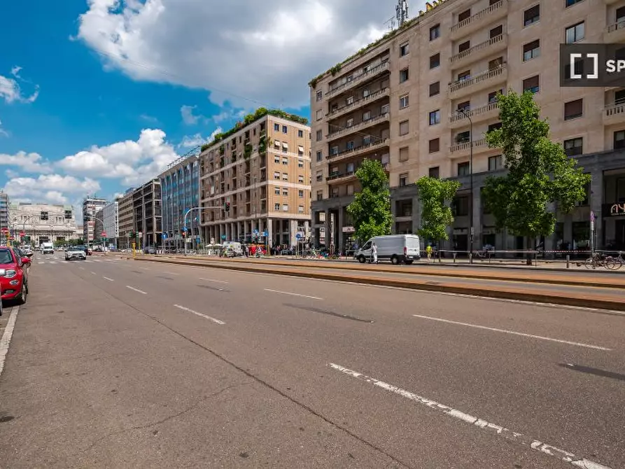 Immagine 18 di Appartamento in affitto  in Via Vittor Pisani a Milano