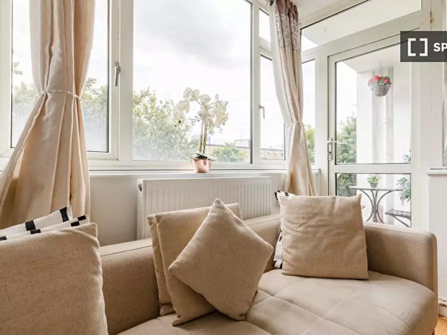 Immagine 10 di Appartamento in affitto  in Deeley Rd a Lambeth