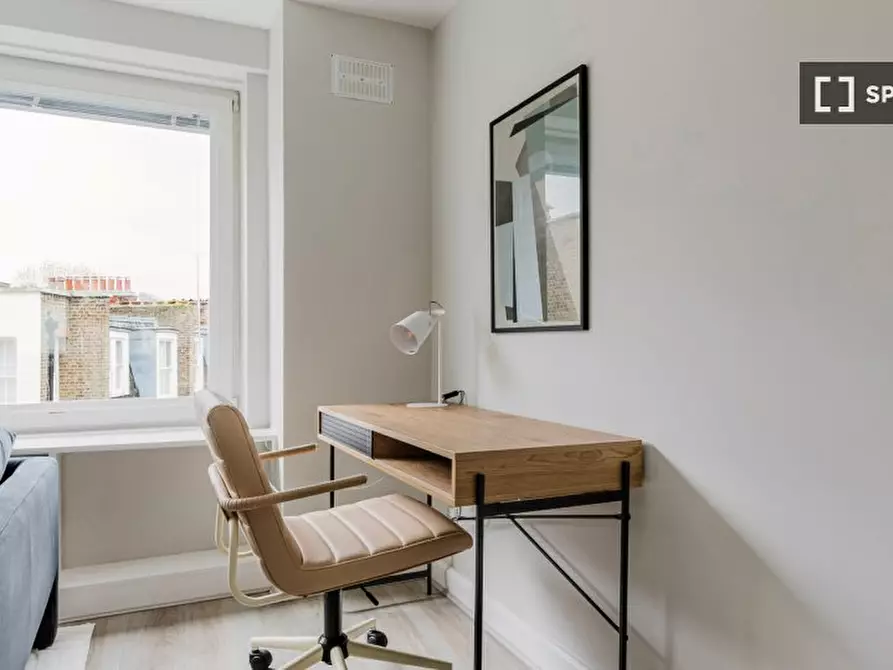 Immagine 5 di Appartamento in affitto  in Kensington Church St a Kensington