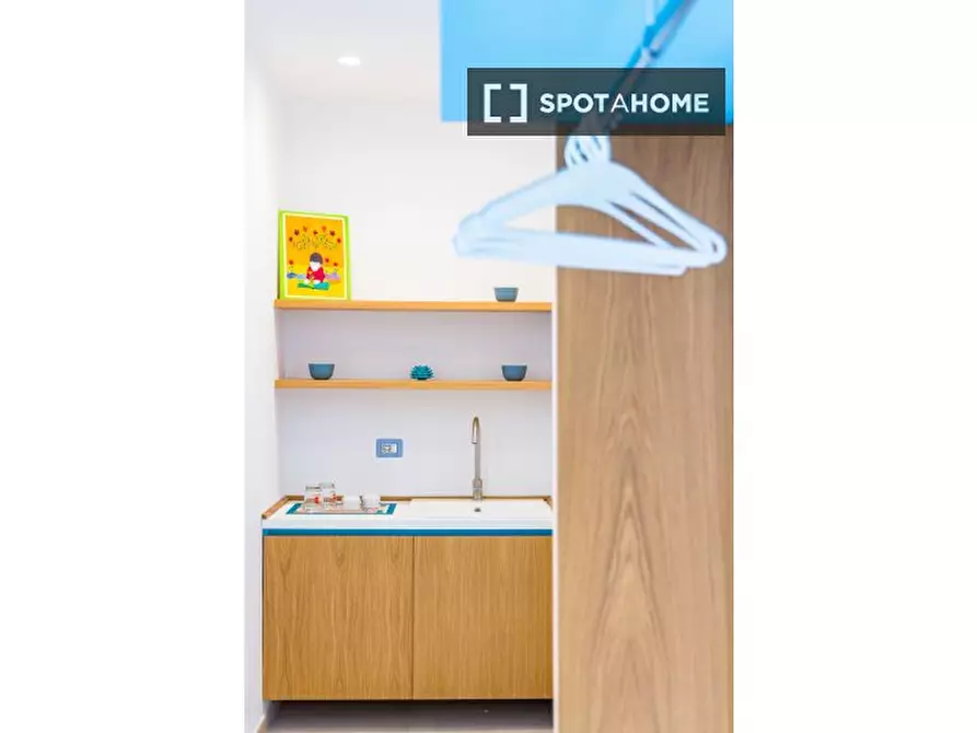 Immagine 3 di Appartamento in affitto  in Via Brombeis a Napoli