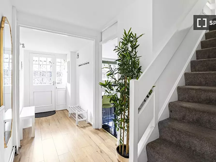 Immagine 13 di Appartamento in affitto  in Samuel Cl a Hackney