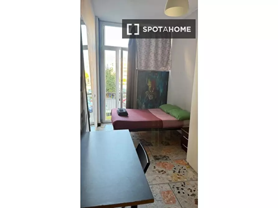 Immagine 5 di Camera condivisa in affitto  in Via Bartolomeo Perestrello a Roma