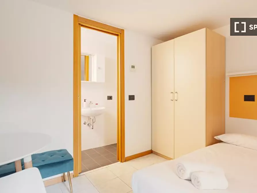 Immagine 7 di Ufficio in affitto  in Corso Magenta a Milano