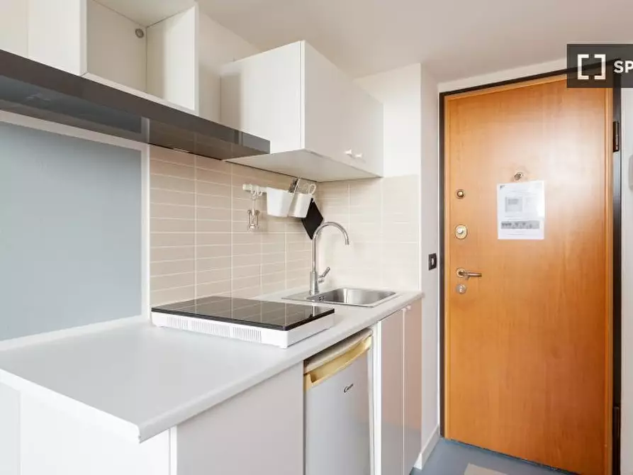 Immagine 11 di Ufficio in affitto  in Corso Magenta a Milano