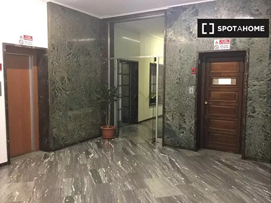 Immagine 10 di Ufficio in affitto  in Via Olmetto a Milano
