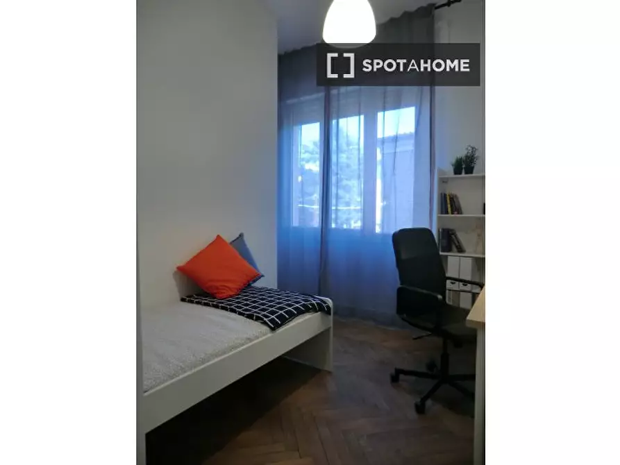 Immagine 5 di Camera condivisa in affitto  in Via Sorio a Padova