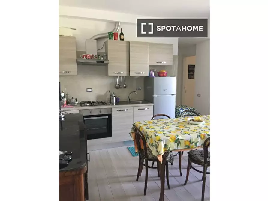 Immagine 6 di Camera condivisa in affitto  in Via di Bravetta a Roma