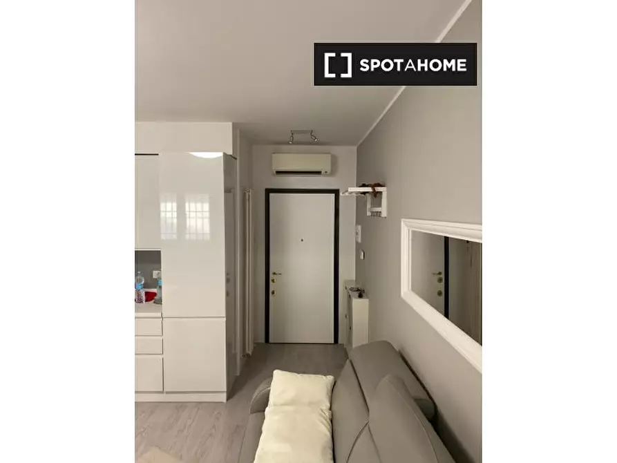 Immagine 18 di Appartamento in affitto  in Via Elio Bernardi a Bologna