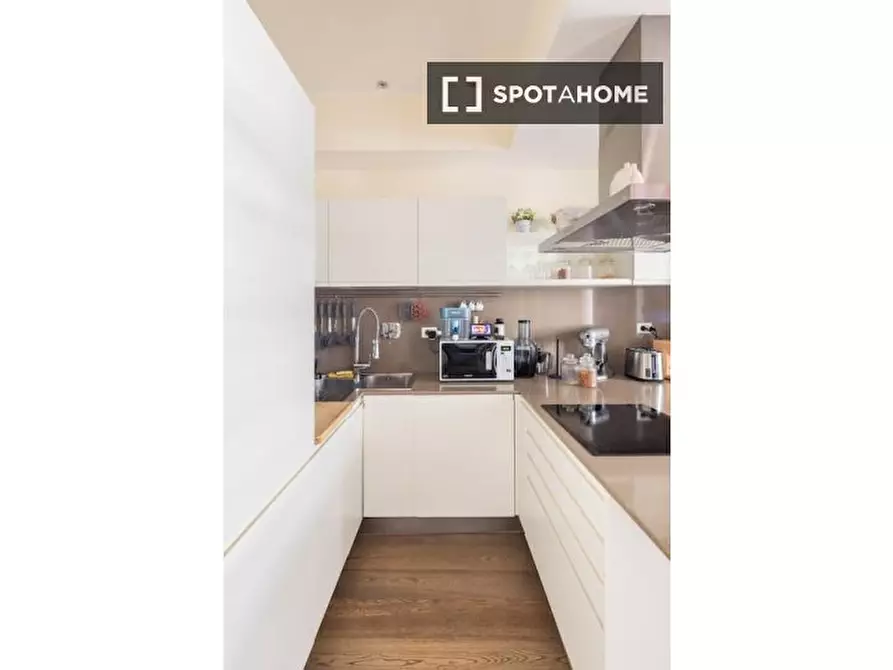 Immagine 12 di Camera condivisa in affitto  in Via di Casal Bertone a Roma