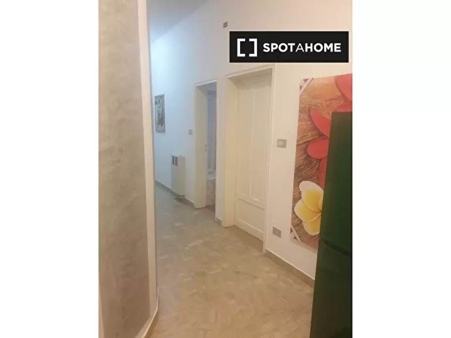 Immagine 5 di Camera condivisa in affitto  in Via Luca della Robbia a Bologna