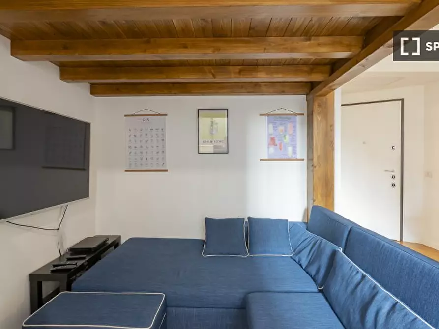 Immagine 1 di Appartamento in affitto  in Via Edmondo de Amicis a Milano