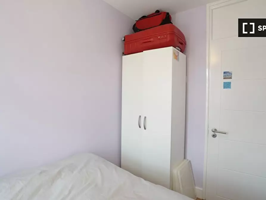 Immagine 15 di Camera condivisa in affitto  in Fellows Ct a Poplar