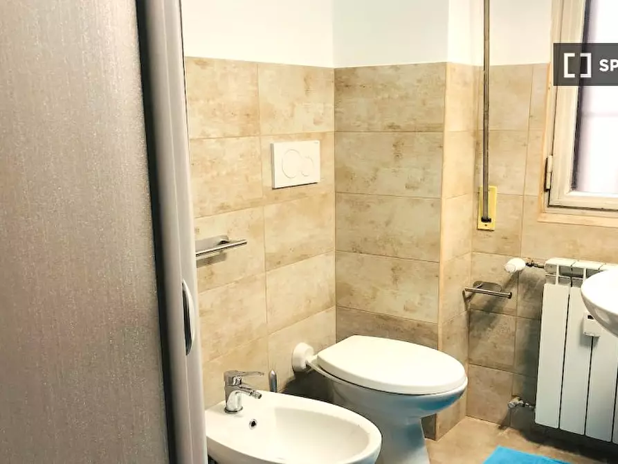 Immagine 16 di Camera condivisa in affitto  in Via Francesco Orestano a Roma