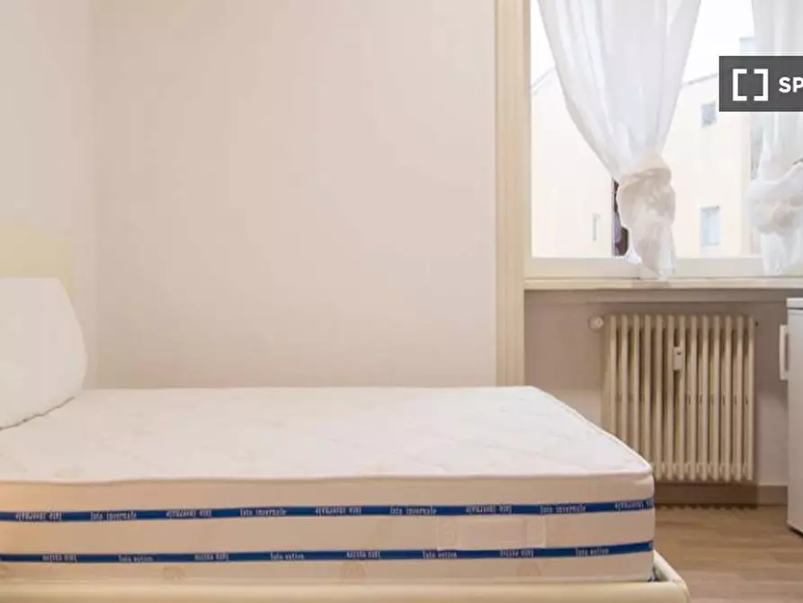 Immagine 3 di Camera condivisa in affitto  in Via Farneti a Milano