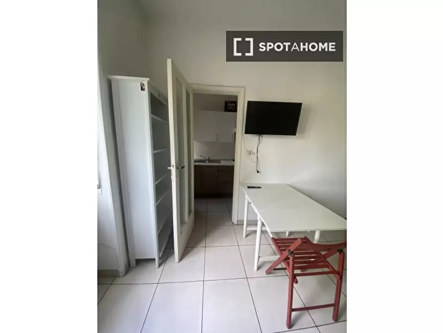 Immagine 9 di Appartamento in affitto  in Viale Liguria a Milano