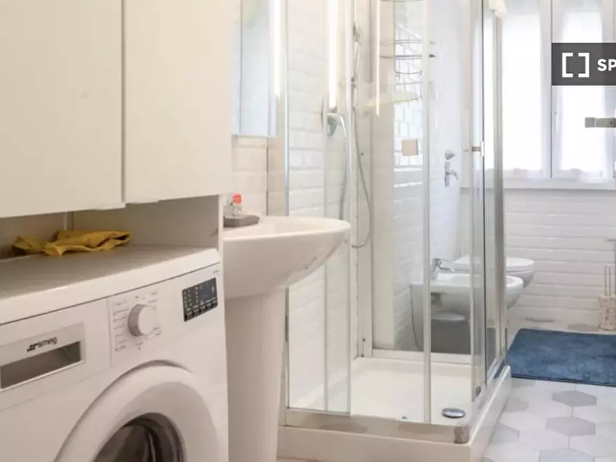 Immagine 11 di Appartamento in affitto  in Via Lario a Milano