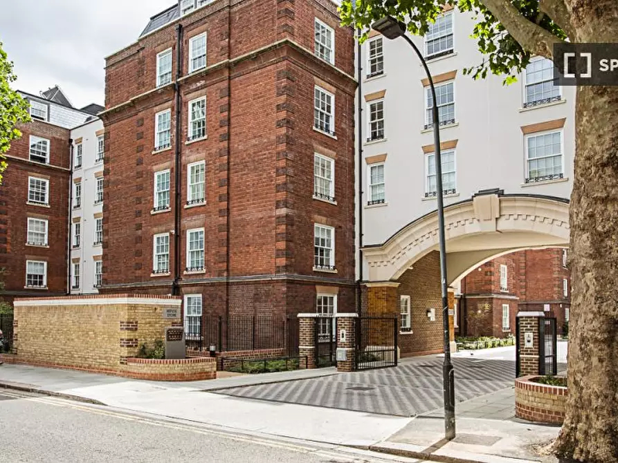 Immagine 16 di Appartamento in affitto  in Peacock Court a Hammersmith