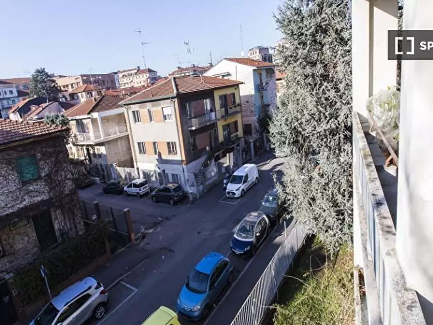 Immagine 10 di Camera condivisa in affitto  in Via Moncalvo a Milano