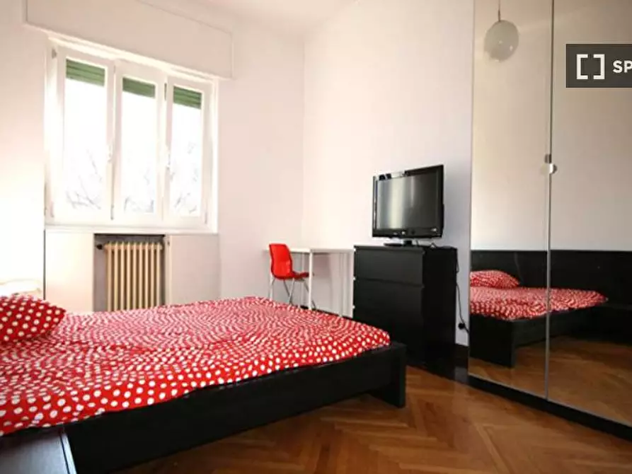 Immagine 1 di Camera condivisa in affitto  in Via Restelli a Milano