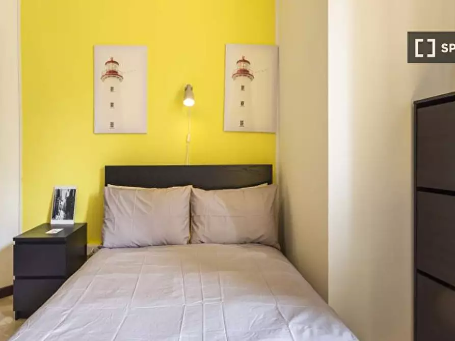 Immagine 3 di Camera condivisa in affitto  in Via Lorenteggio a Milano