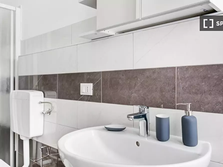 Immagine 4 di Camera condivisa in affitto  in Via Stromboli a Milano