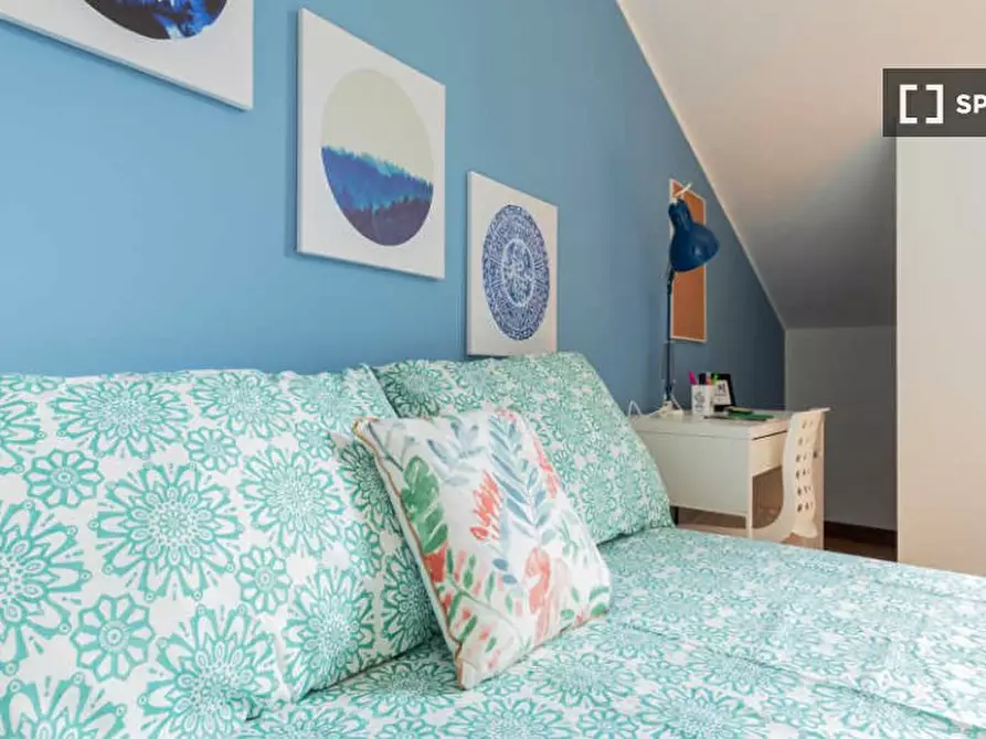 Immagine 1 di Camera condivisa in affitto  in Via dei Fontanili Milan a Milano