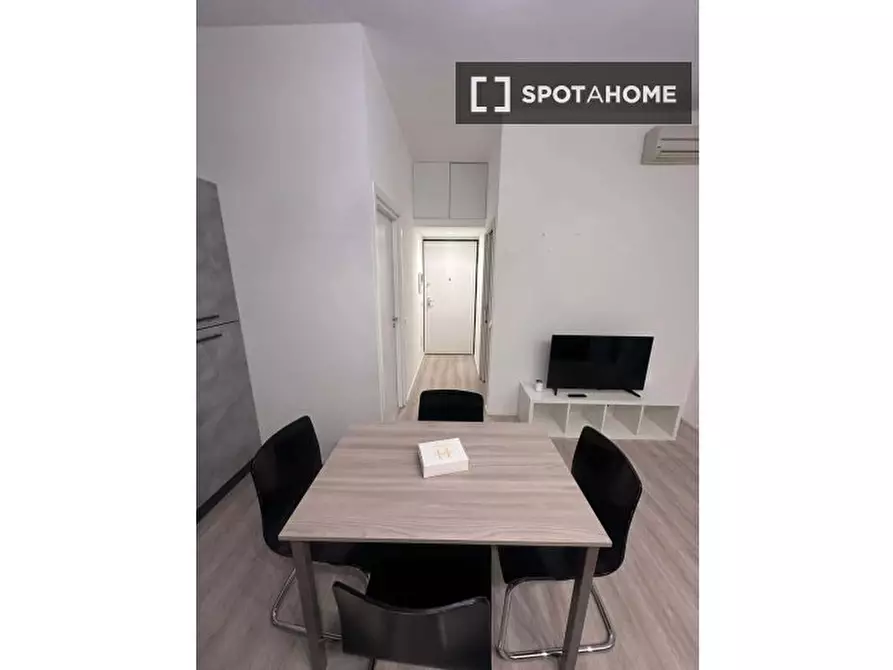 Immagine 3 di Appartamento in affitto  in Via Giovanni Battista Sammartini a Milano