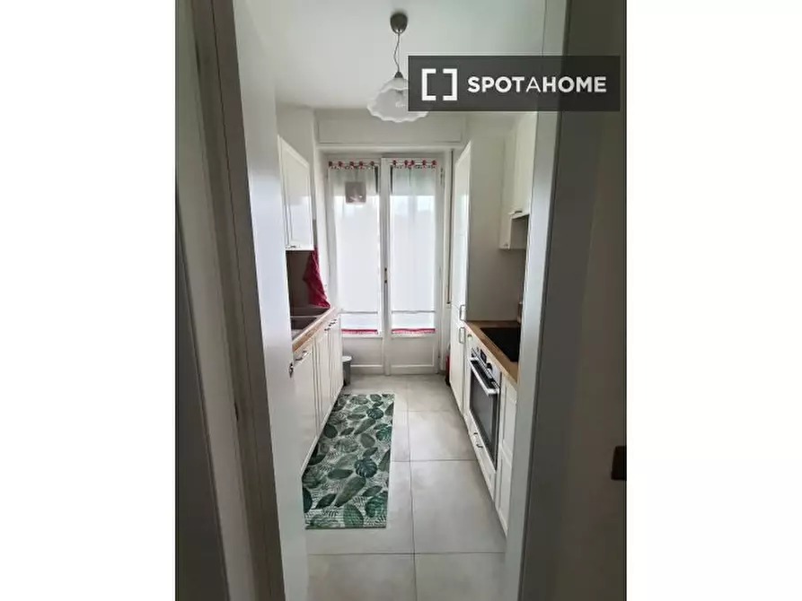 Immagine 11 di Camera condivisa in affitto  in Via Sant'Abbondio a Milano
