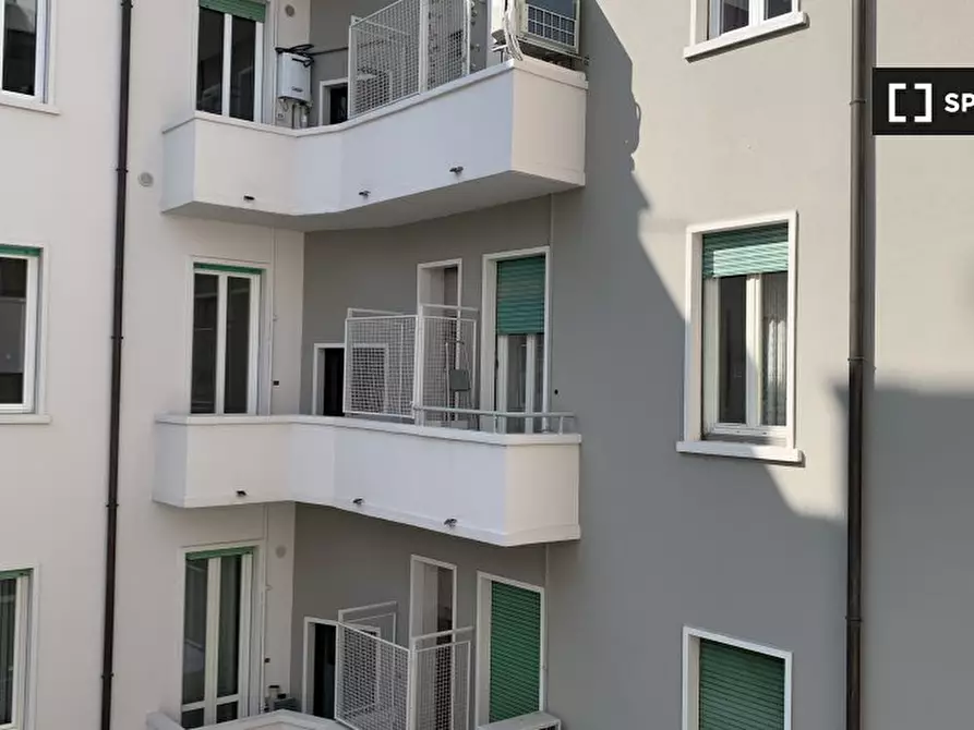 Immagine 17 di Appartamento in affitto  in Via Errico Petrella a Milano