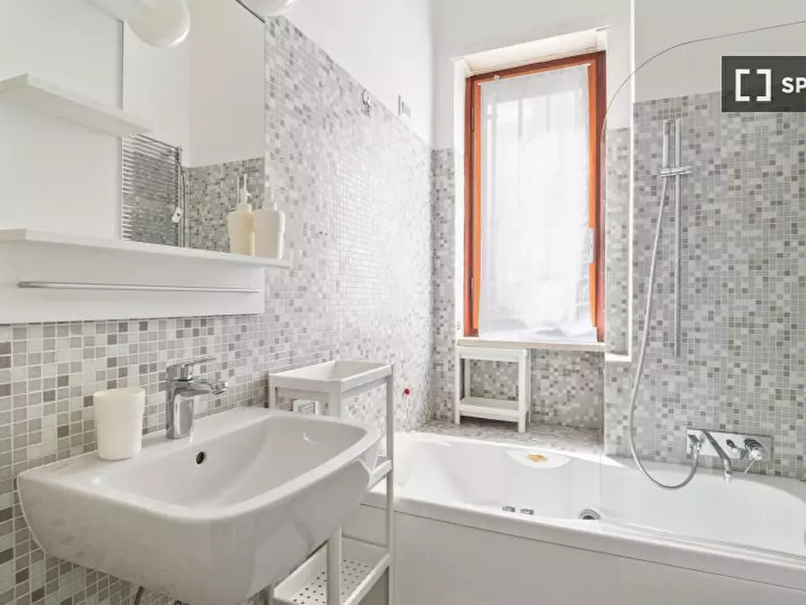 Immagine 5 di Camera condivisa in affitto  in Via Orti a Milano