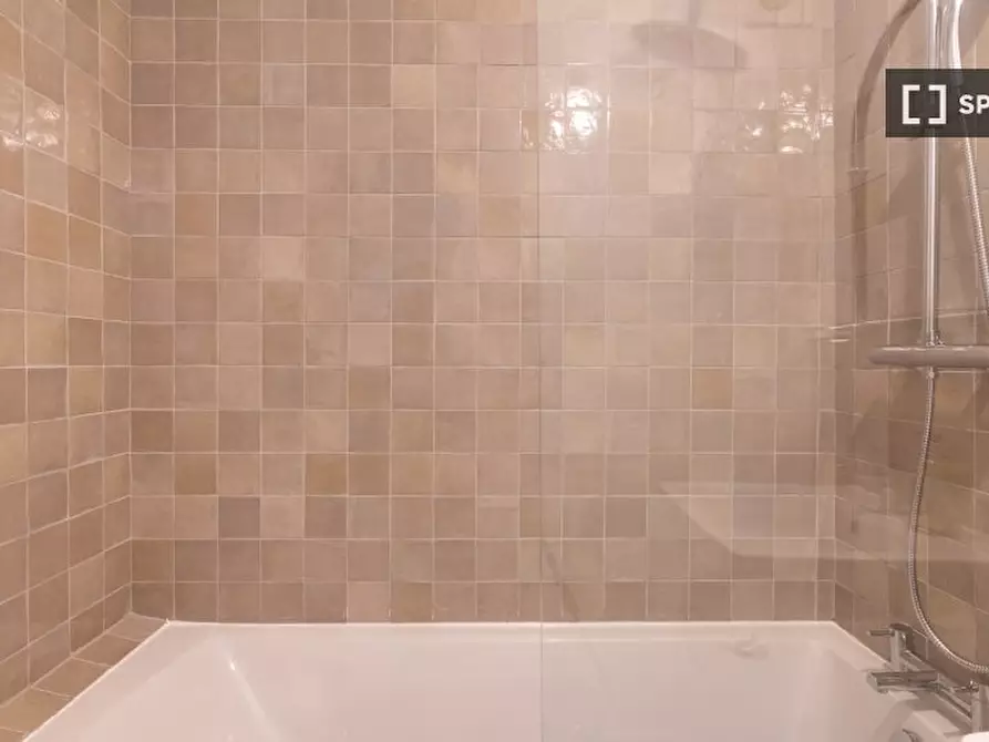 Immagine 17 di Appartamento in affitto  in Hathersage Court a Islington