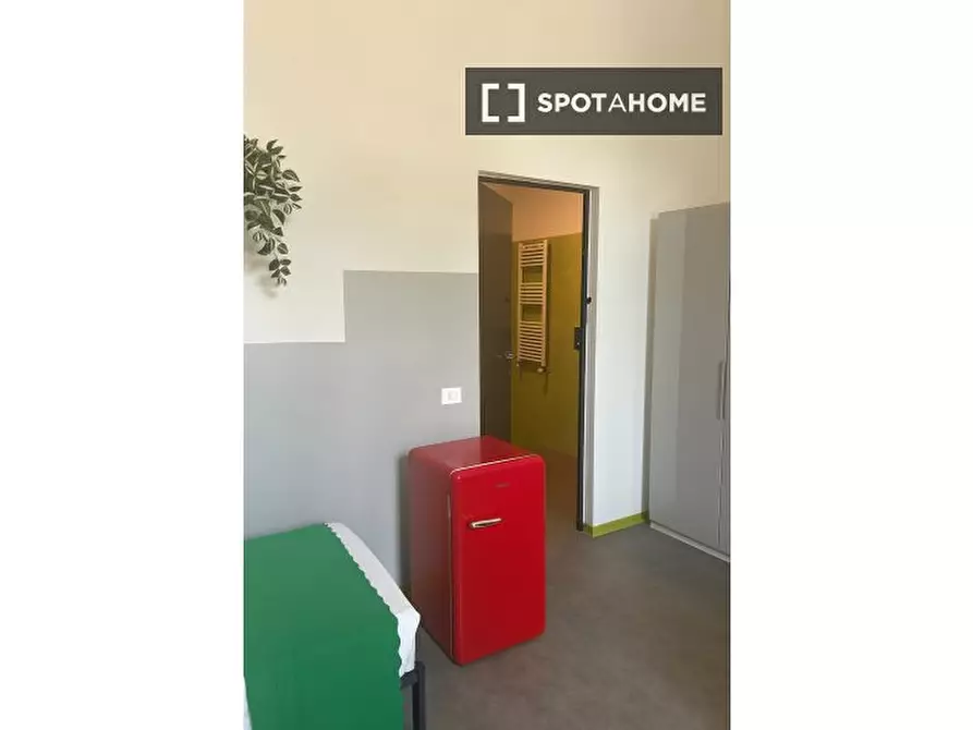 Immagine 12 di Camera condivisa in affitto  in Via Camillo Casarini a Bologna
