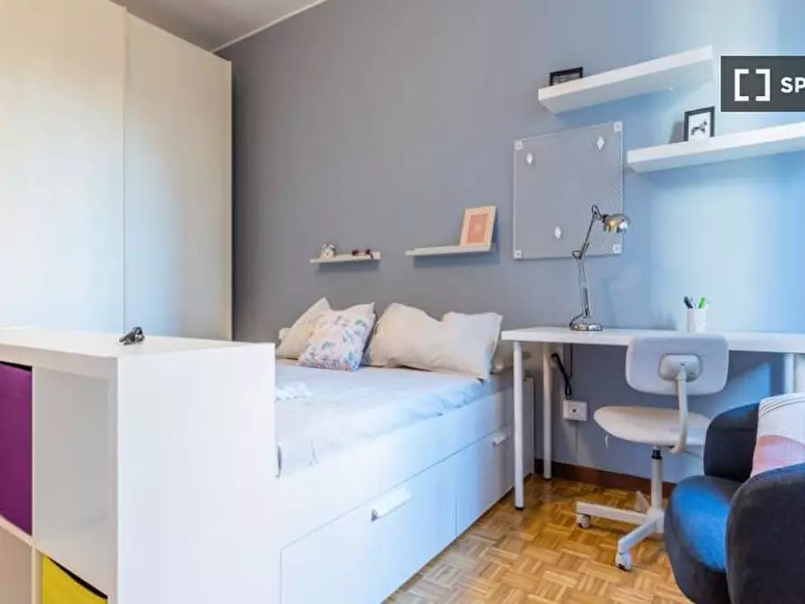 Immagine 3 di Camera condivisa in affitto  in Via Del Reno a Milano