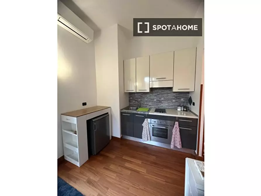 Immagine 10 di Appartamento in affitto  in Via Padova a Roma