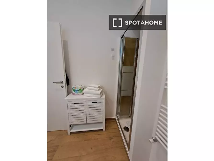 Immagine 19 di Ufficio in affitto  in Via Ippolito Nievo a Roma