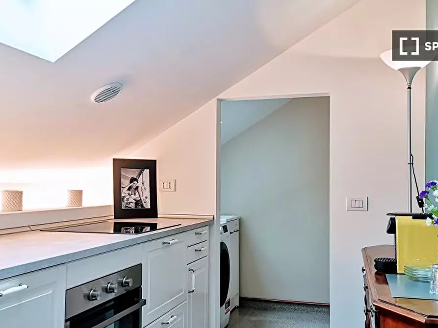 Immagine 11 di Appartamento in affitto  in Via Borromei a Milano