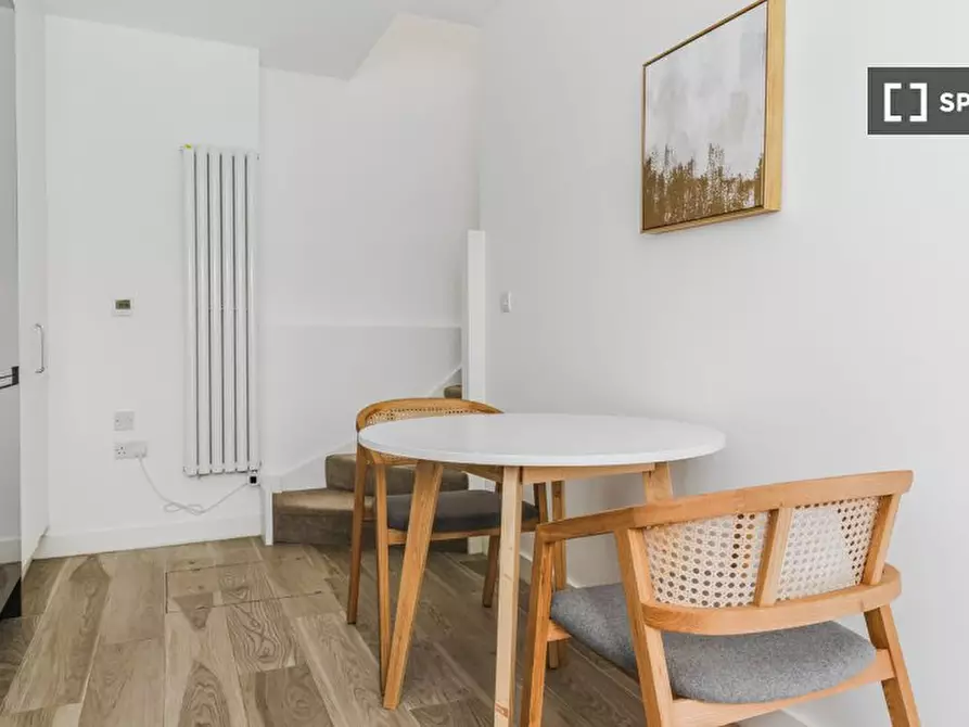 Immagine 5 di Appartamento in affitto  in Warren Mews a Camden Town