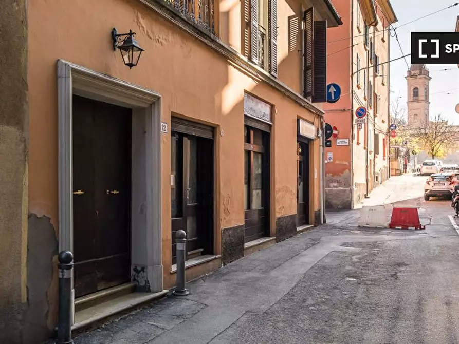 Immagine 14 di Appartamento in affitto  in Via Paglietta a Bologna