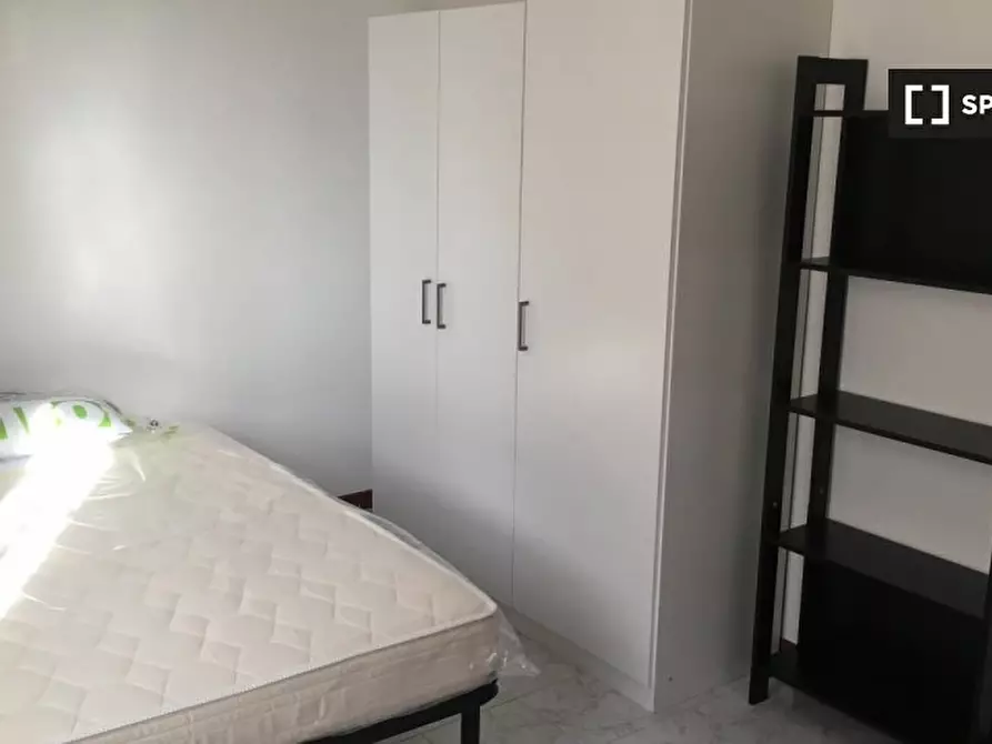 Immagine 12 di Camera condivisa in affitto  in Via de' Carracci a Bologna