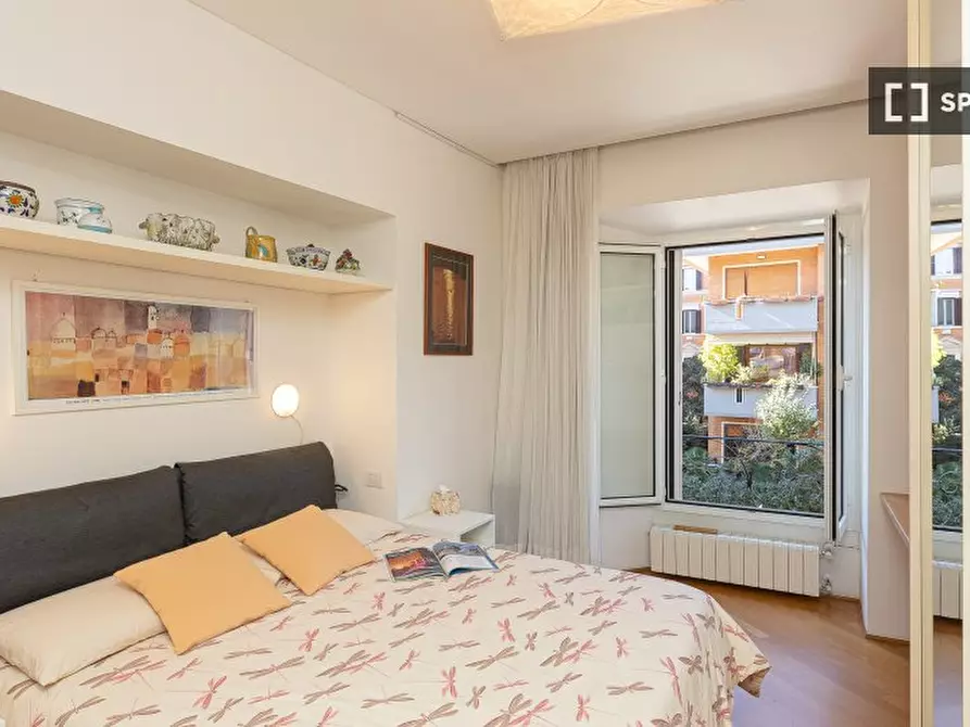 Immagine 15 di Appartamento in affitto  in Viale Giulio Cesare a Roma