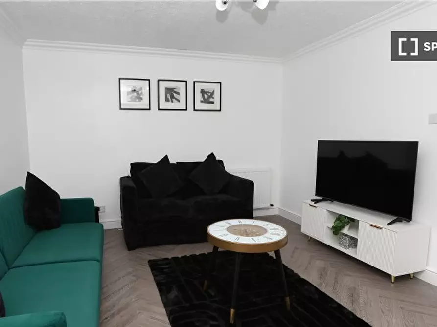 Immagine 2 di Appartamento in affitto  in Wyldfield Gardens a Enfield