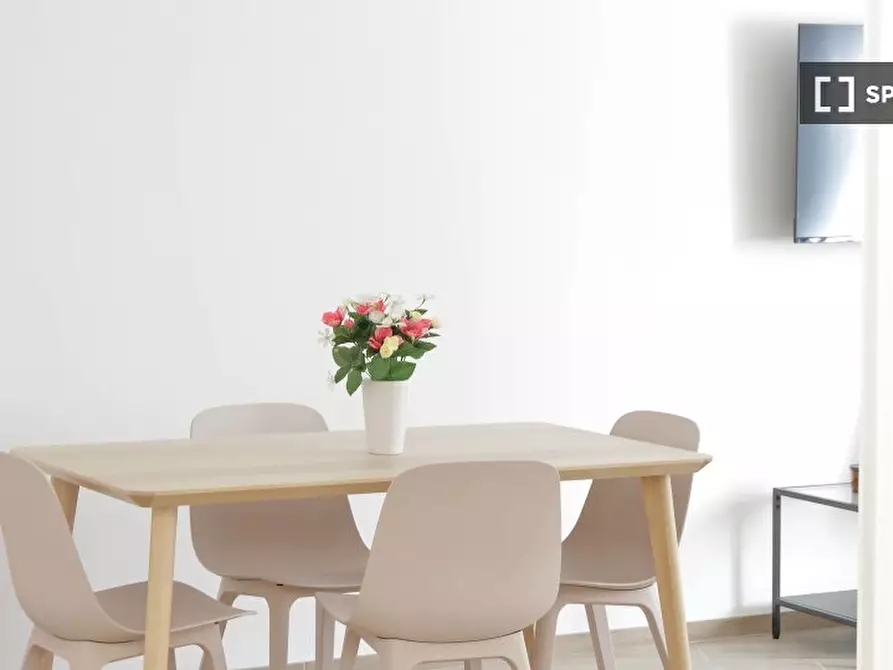 Immagine 8 di Appartamento in affitto  in Via Lorenzo il Magnifico a Roma