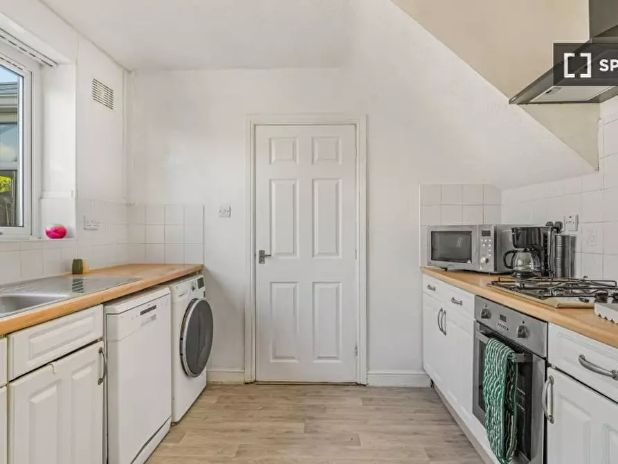 Immagine 11 di Appartamento in affitto  in Borrowdale Rd a Middleton