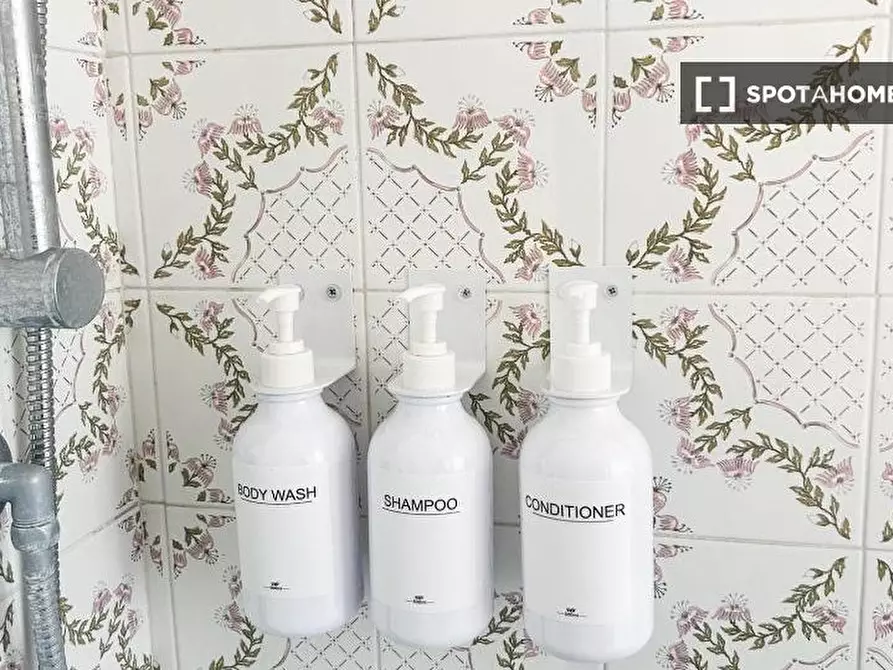 Immagine 19 di Appartamento in affitto  in Vicolo del Monte delle Capre a Roma