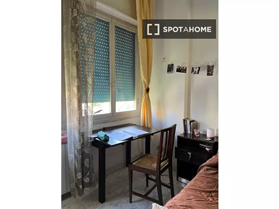 Immagine 13 di Camera condivisa in affitto  in Via Giuseppe Berneri a Roma